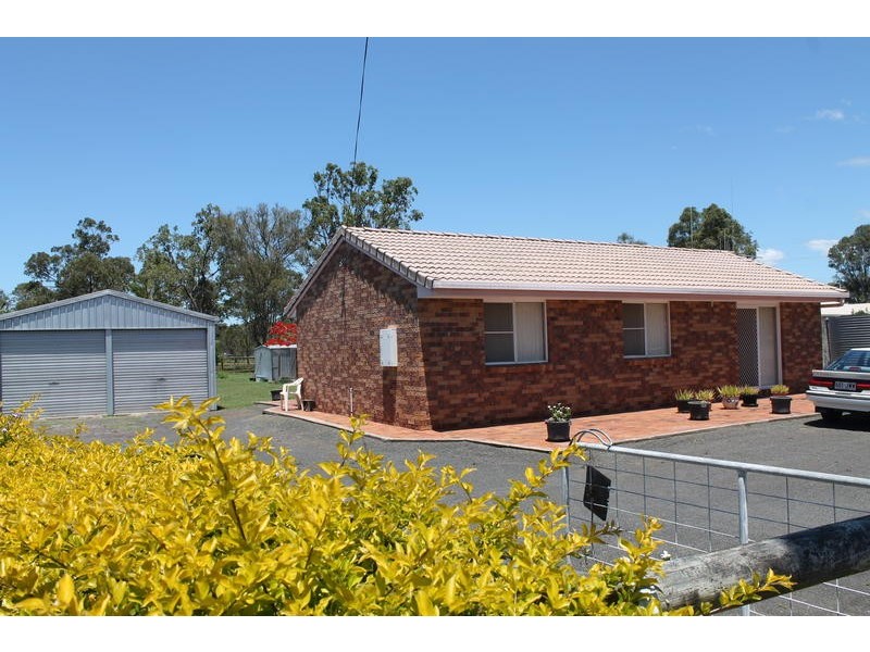 29 Bernborough Blvd, Branyan QLD 4670