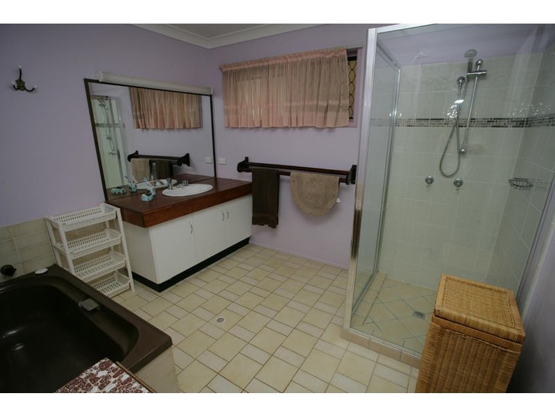 Thabeban QLD 4670
