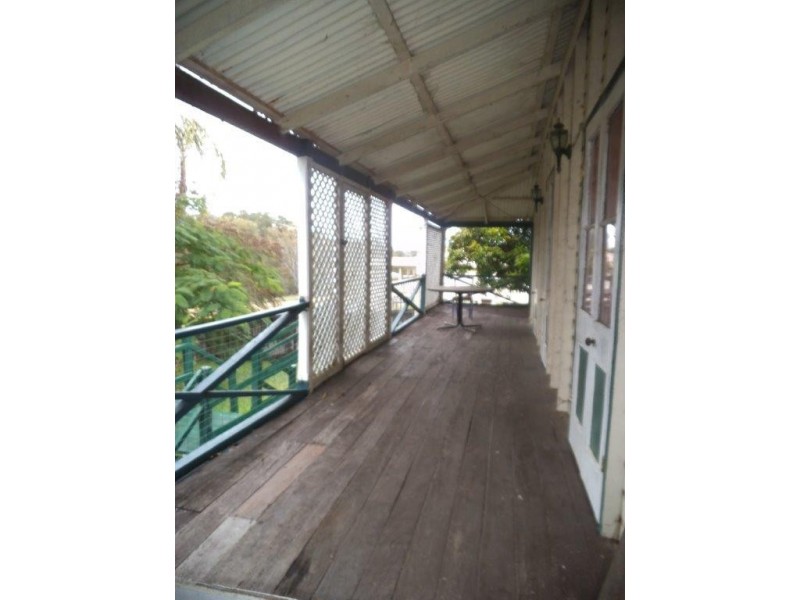 14 Williams Street, Mount Perry QLD 4671