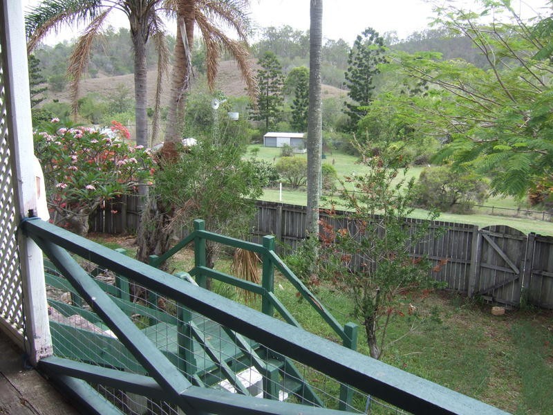 14 Williams Street, Mount Perry QLD 4671