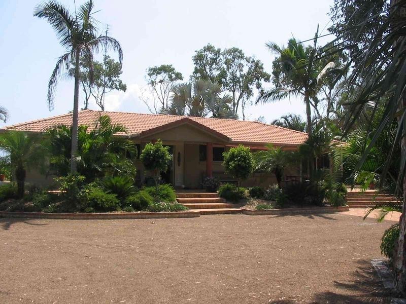 Moore Park Beach QLD 4670