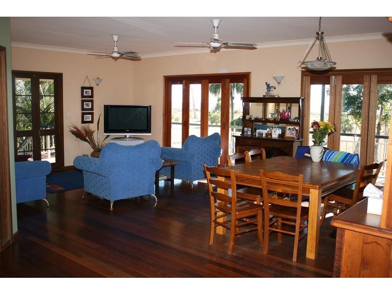 Moore Park Beach QLD 4670