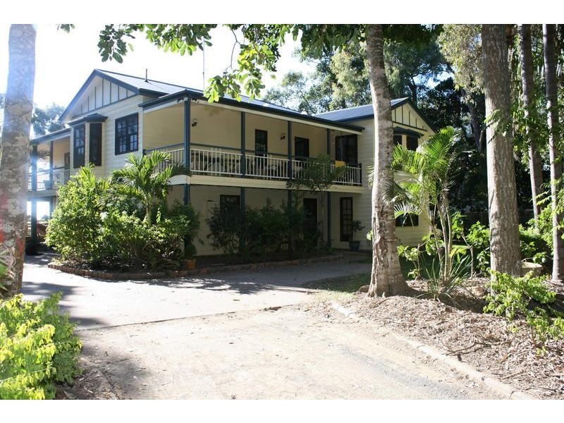 Moore Park Beach QLD 4670