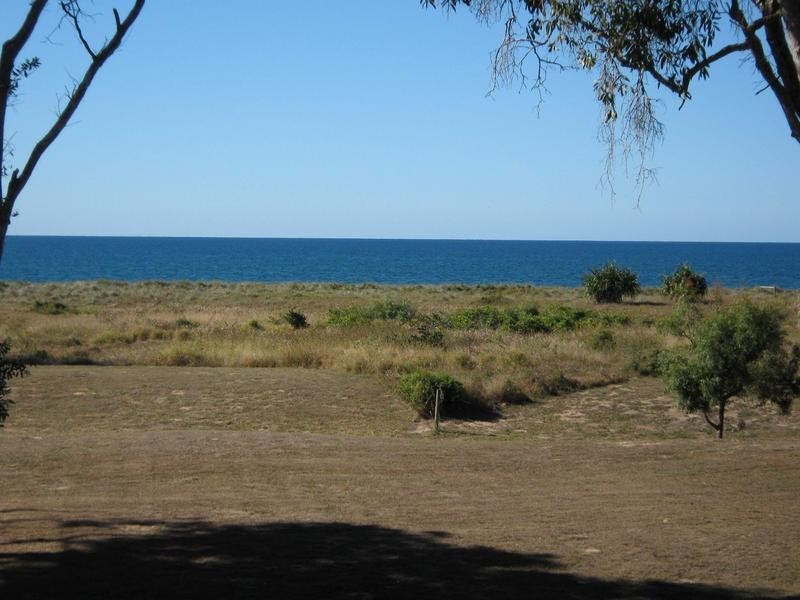 Moore Park Beach QLD 4670