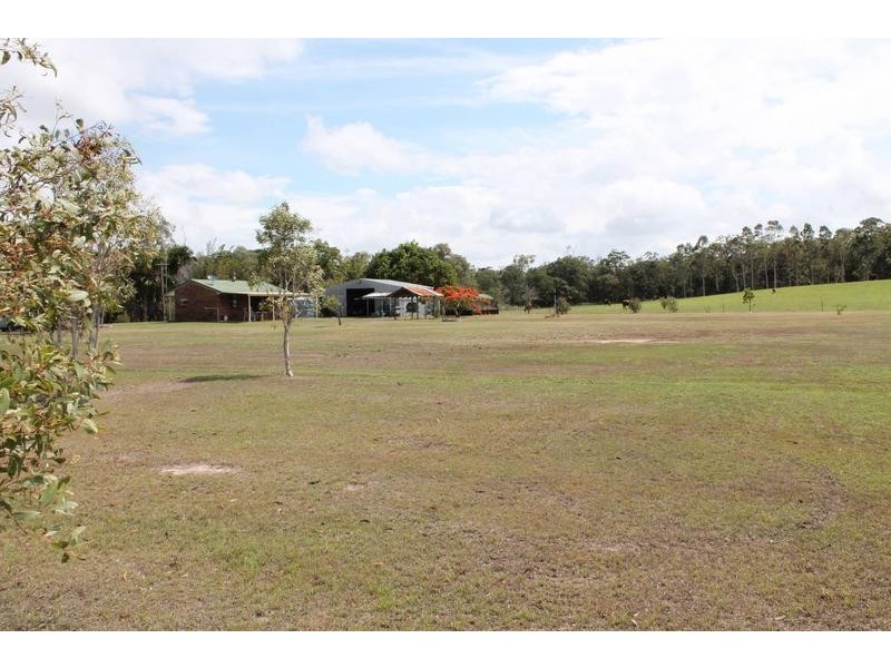 Moore Park Beach QLD 4670
