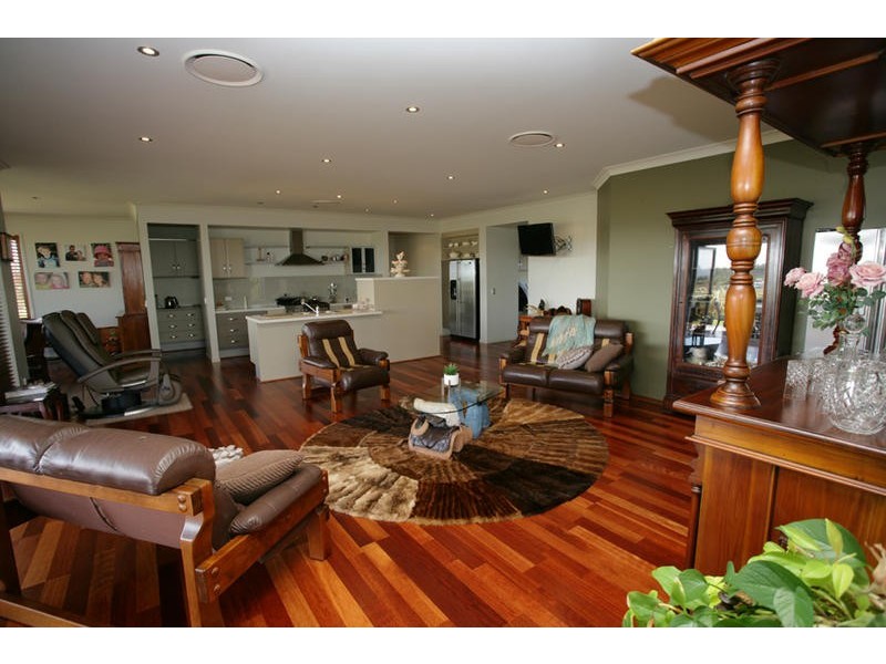 58 Heidkes Road, Windermere QLD 4670