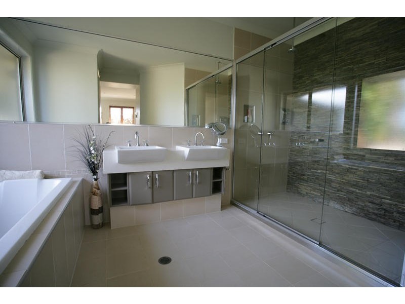 58 Heidkes Road, Windermere QLD 4670