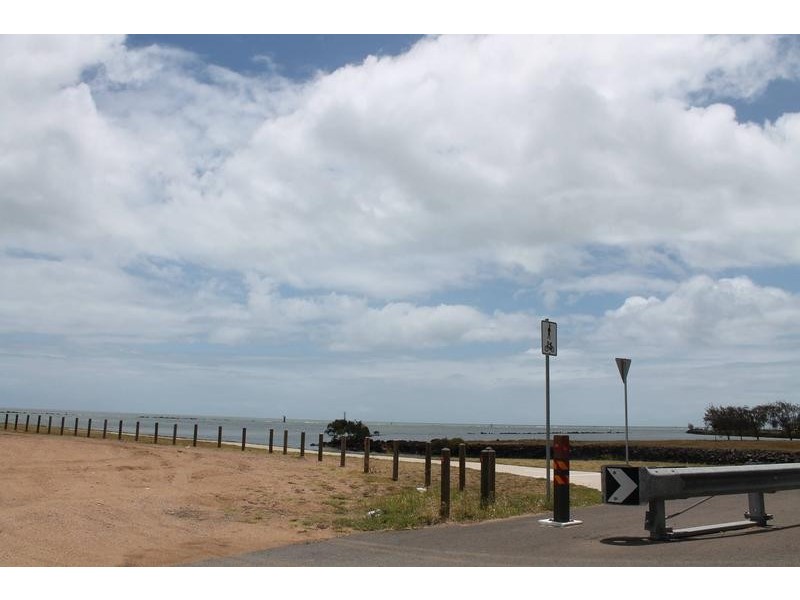 Burnett Heads QLD 4670