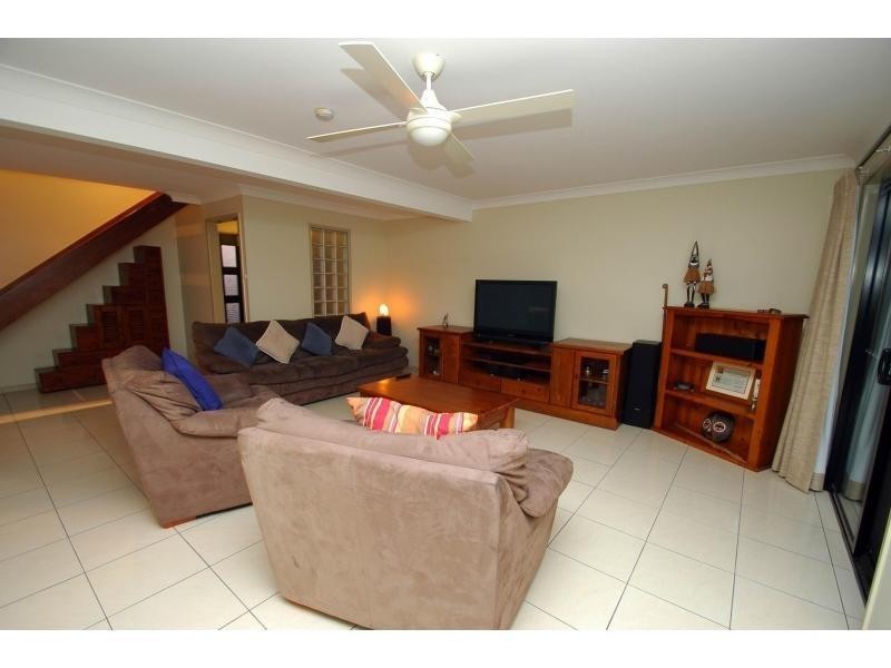 4 Tea Tree Court, Moore Park Beach QLD 4670