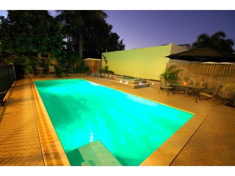 4 Tea Tree Court, Moore Park Beach QLD 4670