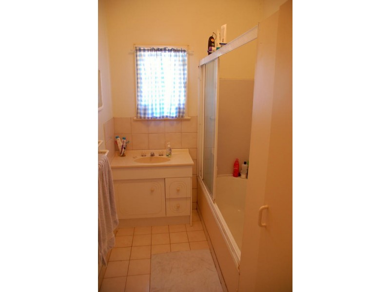 90 Burnett Street, Bundaberg South QLD 4670