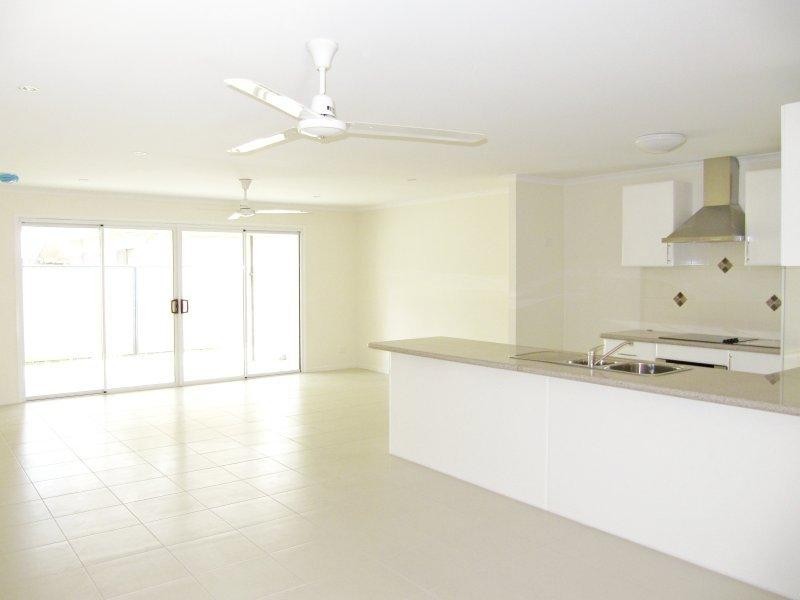 9 16 Stevens Street, Yandina QLD 4561