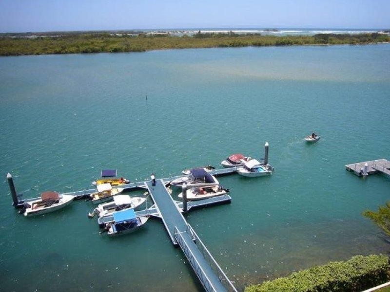 8D 120 Duporth Avenue, Maroochydore QLD 4558