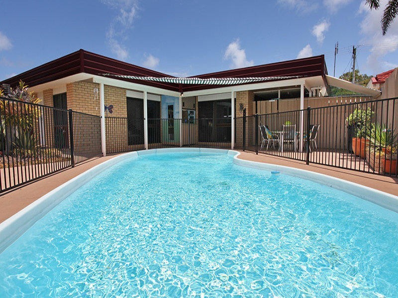 13 Mallawa Street, Buddina QLD 4575