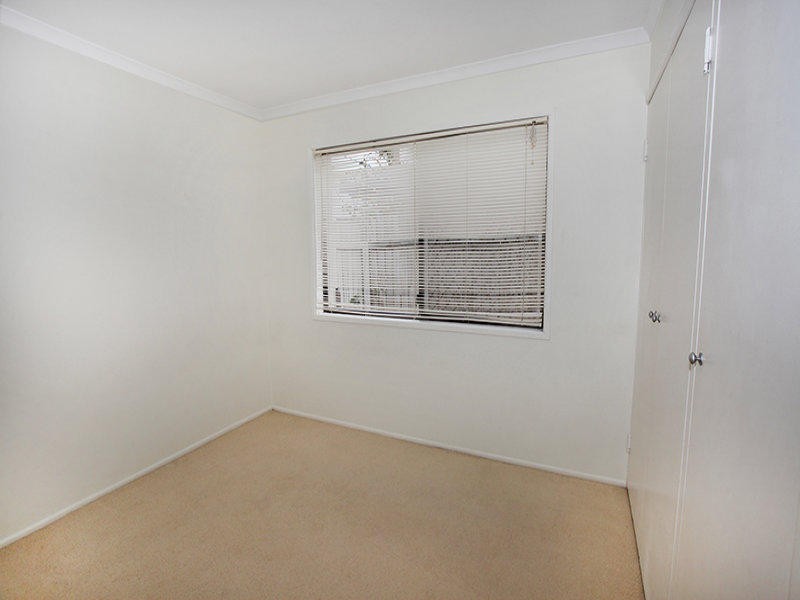 6 Baringa Street, Warana QLD 4575