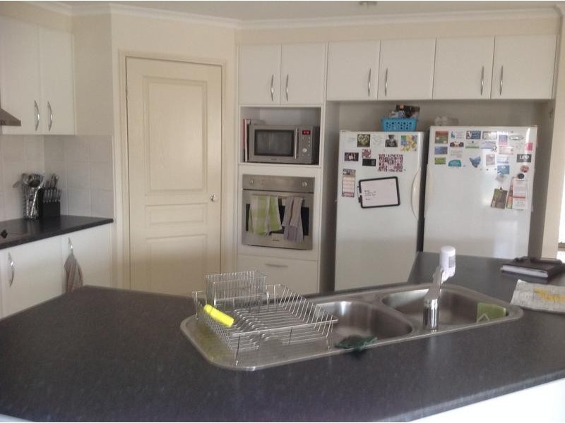 33 Riveroak Way, Sippy Downs QLD 4556