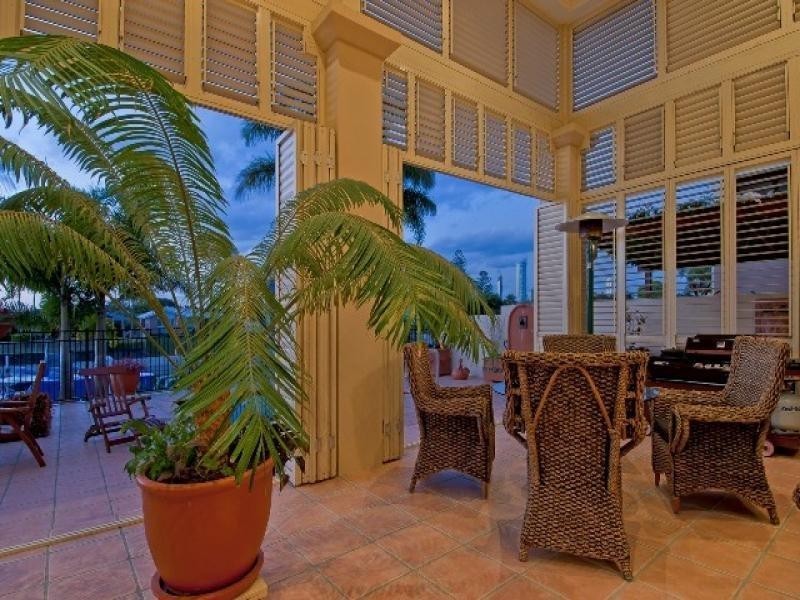 Broadbeach Waters QLD 4218