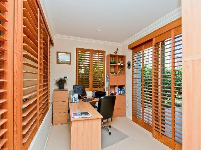 Broadbeach Waters QLD 4218