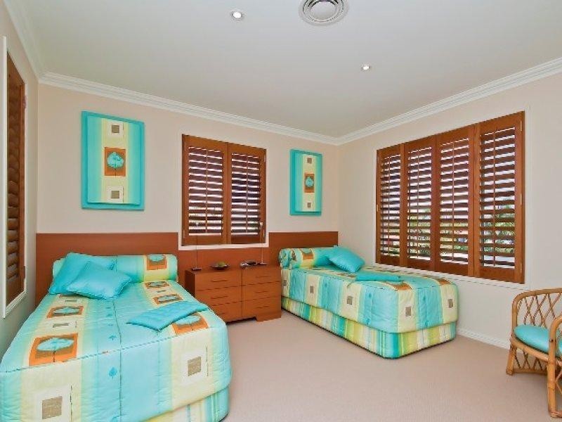 Broadbeach Waters QLD 4218