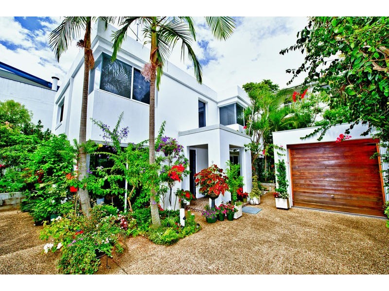 38 Burra Street, Surfers Paradise QLD 4217