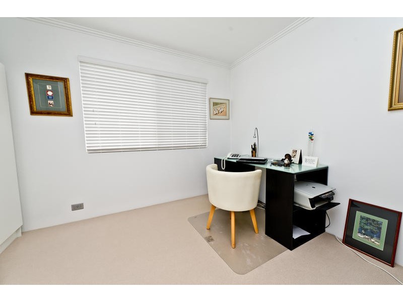 38 Burra Street, Surfers Paradise QLD 4217