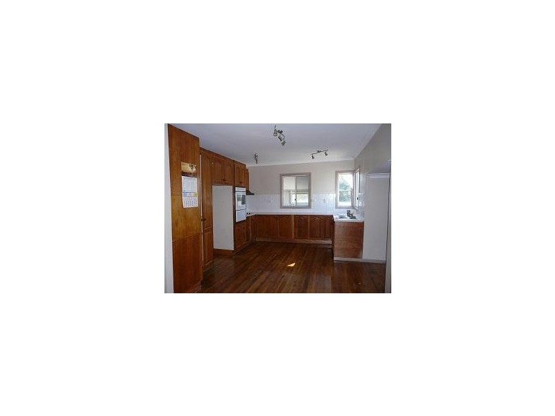 80 Oxford Street, Mitchell QLD 4465