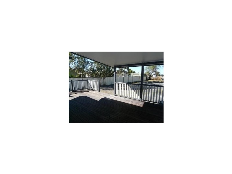 80 Oxford Street, Mitchell QLD 4465