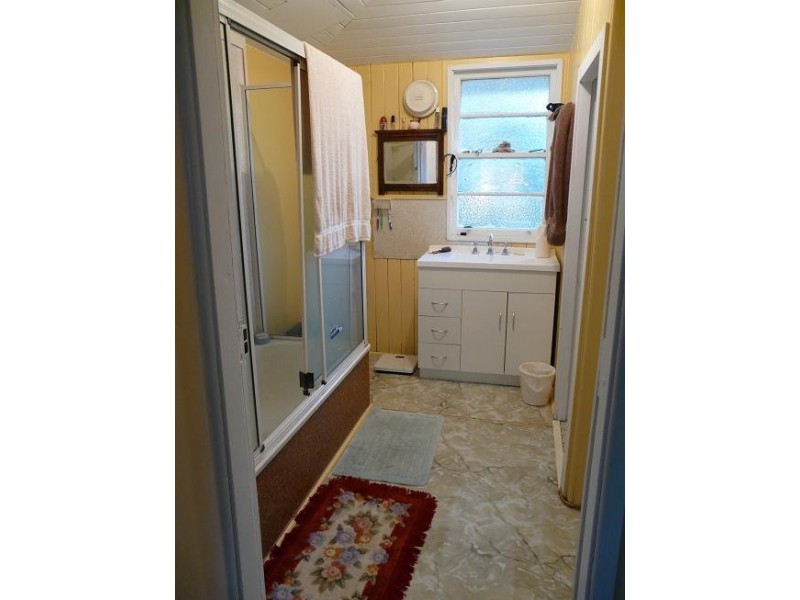 20-22 Mary Street, Mitchell QLD 4465