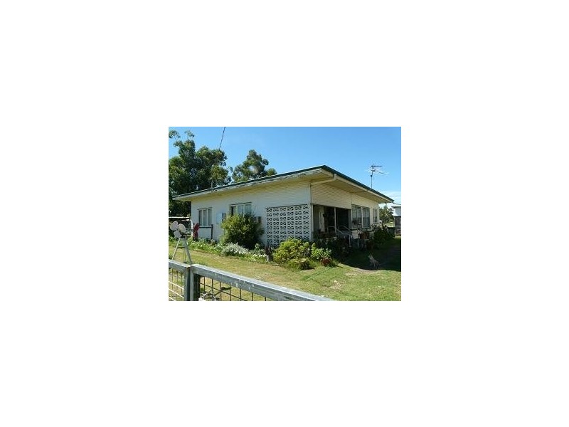 8 Isabella Street, Mitchell QLD 4465