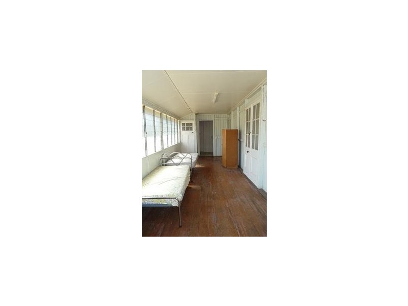 31 Rugby Street, Mitchell QLD 4465