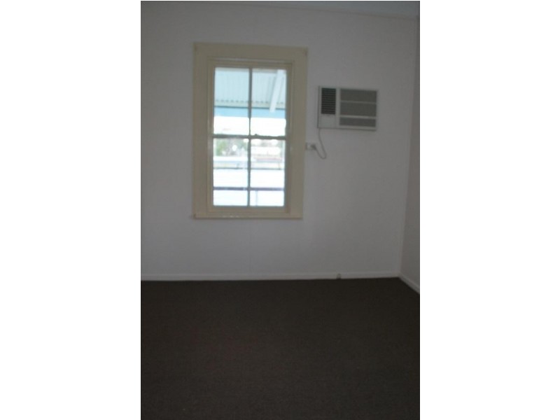 13 Sheffield Street, Mitchell QLD 4465