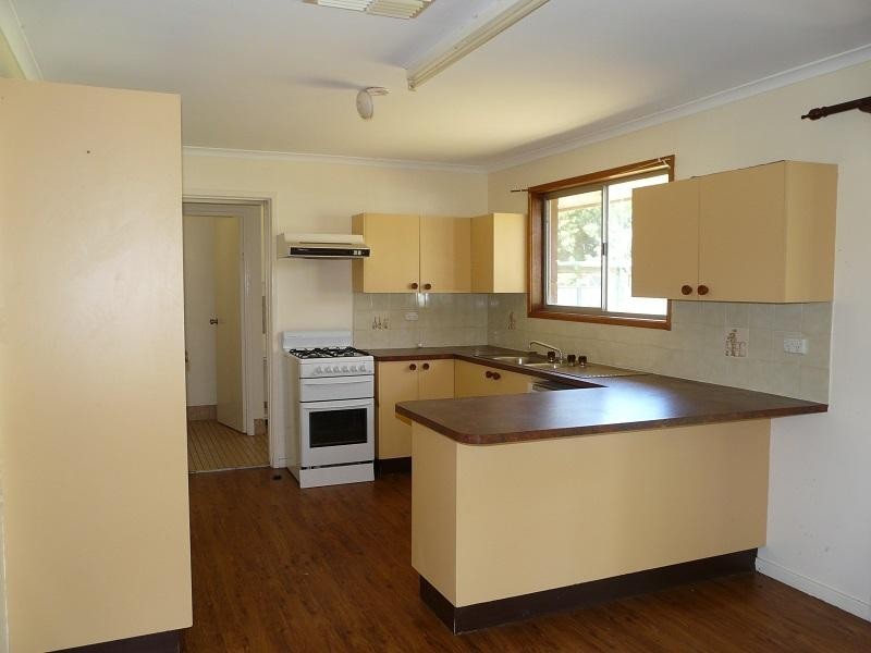 18 Adelaide Street, Mitchell QLD 4465