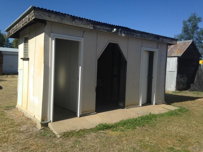 120 – 122 Alice Street, Mitchell QLD 4465