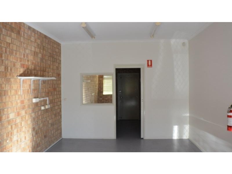 76 Cambridge Street, Mitchell QLD 4465