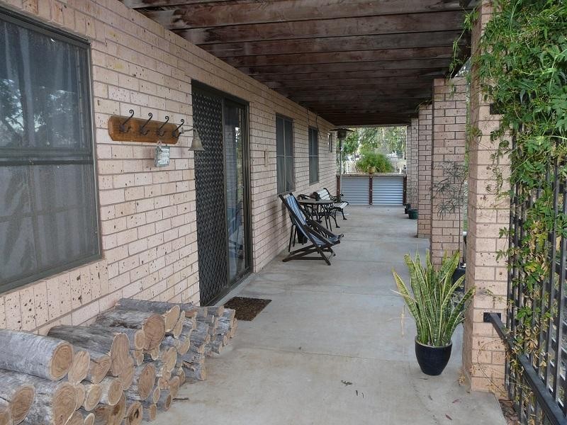 16 Ann Street, Mitchell QLD 4465