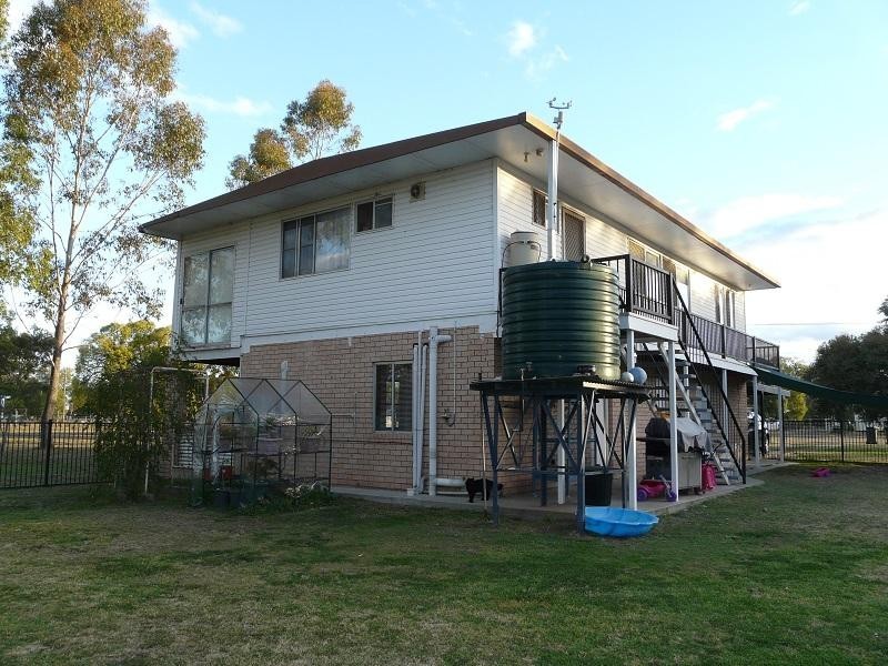 16 Ann Street, Mitchell QLD 4465