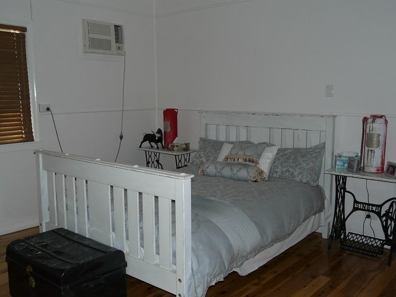 15 Mary Street, Mitchell QLD 4465