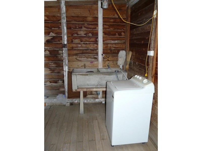 16 Liverpool Street, Mitchell QLD 4465