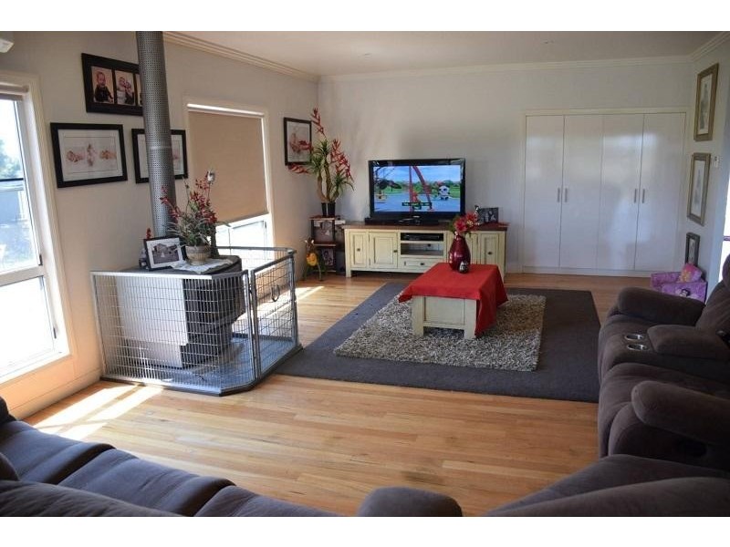 44 Carlyon Street, Mitchell QLD 4465