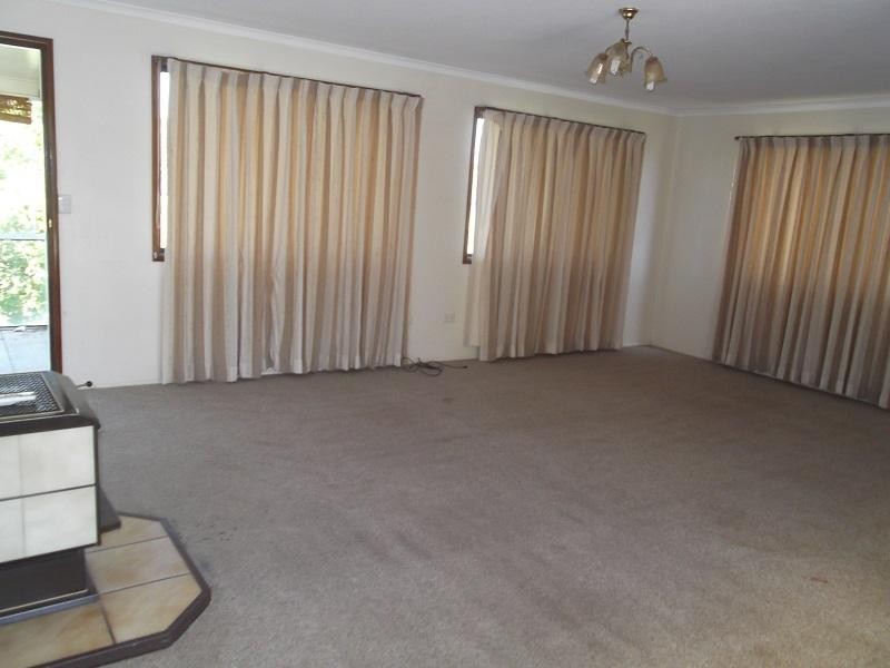 10 Isabella Street, Mitchell QLD 4465
