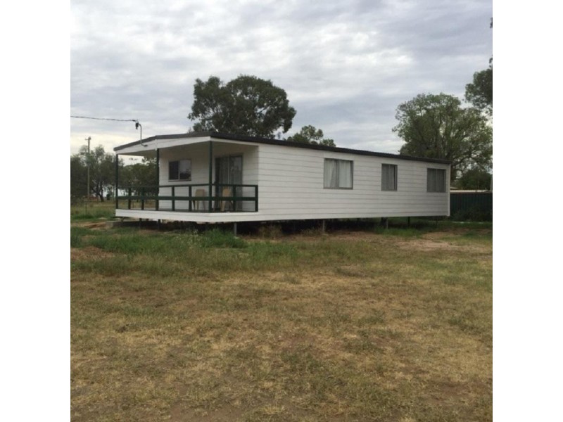33 Edinburgh Street, Mitchell QLD 4465