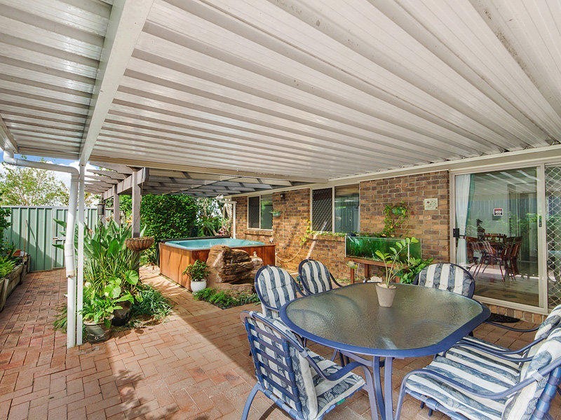 15 Macarthur Drive, Kallangur QLD 4503
