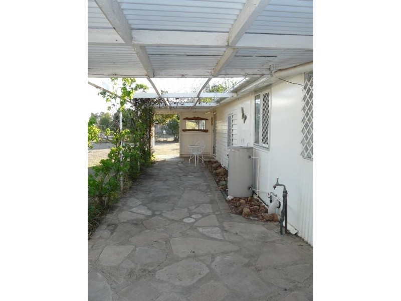18 Mary Street, Mitchell QLD 4465