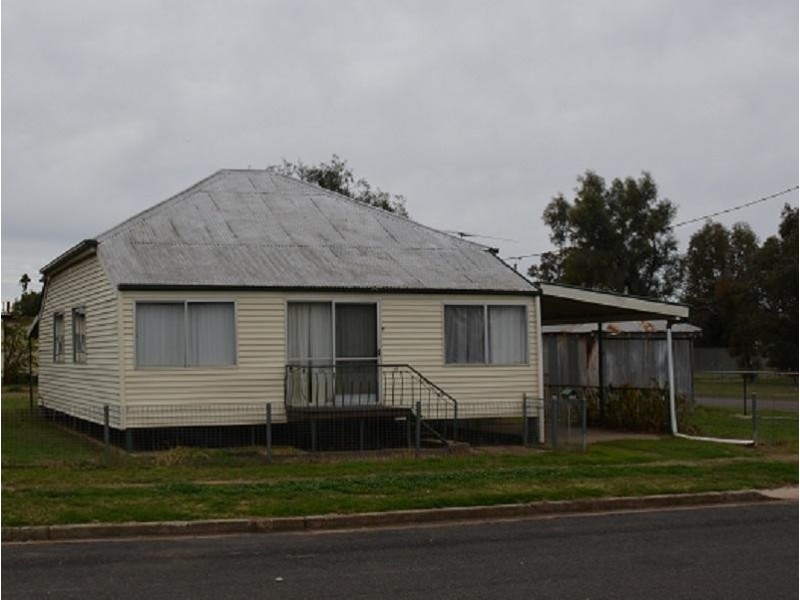 142 Alice Street, Mitchell QLD 4465