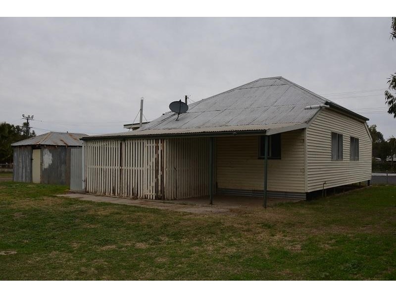 142 Alice Street, Mitchell QLD 4465