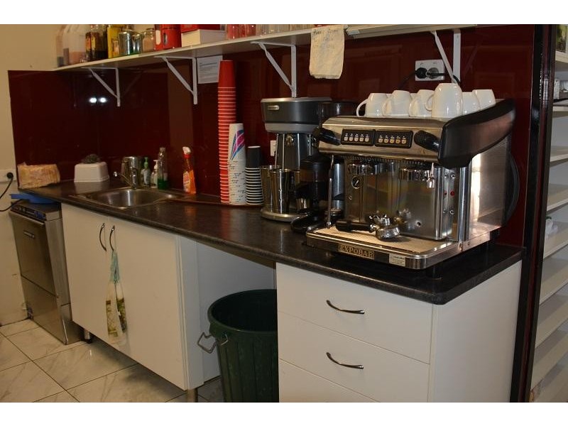 80 Cambridge Street, Mitchell QLD 4465