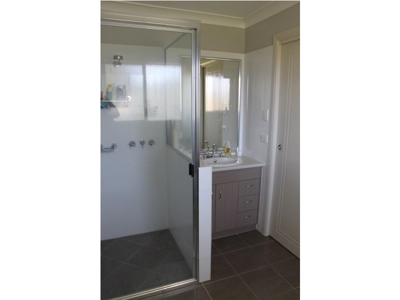 10 Alice Street, Mitchell QLD 4465