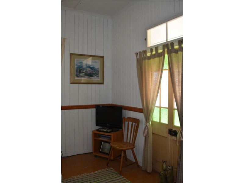 175 Alice Street, Mitchell QLD 4465