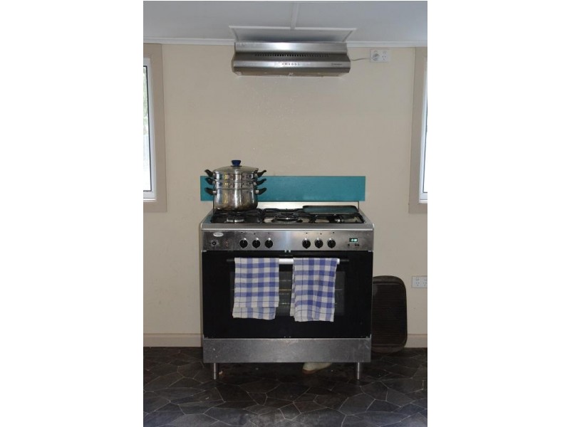 15 Elizabeth Street, Mitchell QLD 4465