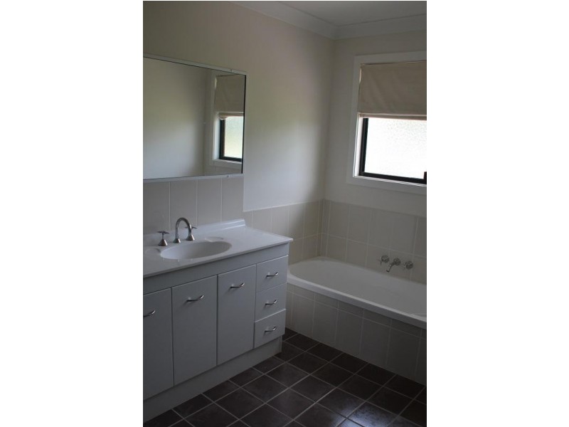 37 Mary Street, Mitchell QLD 4465